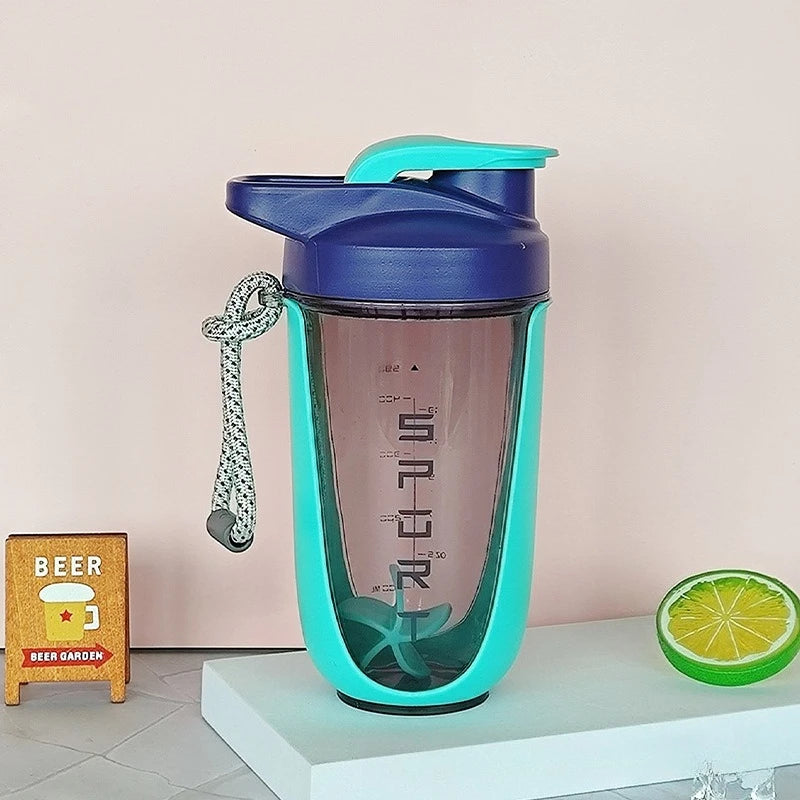 Premium Protein Powder Shaker, 590 Ml/20 Oz, Leak proof Tritan Ideal for Pre-workout Drinking. BPA free Contains Plastic Ball